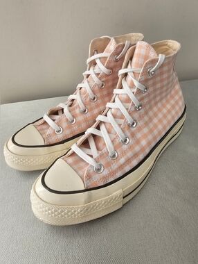 CONVERSE Chuck 70 Pink & White Gingham High Top Womens Sneakers